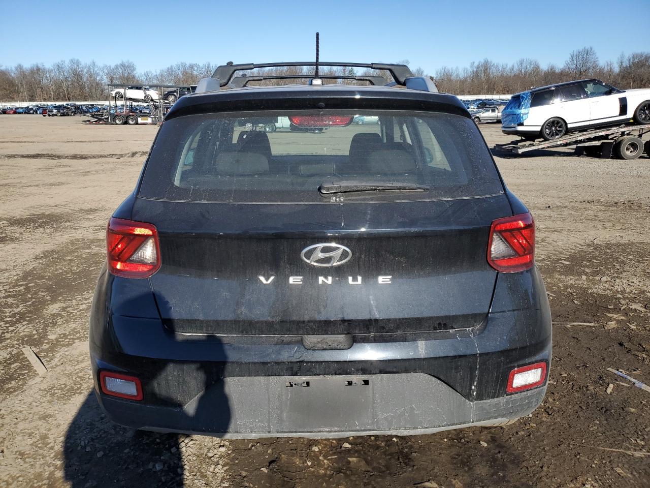 2023 Hyundai Venue - Image 6