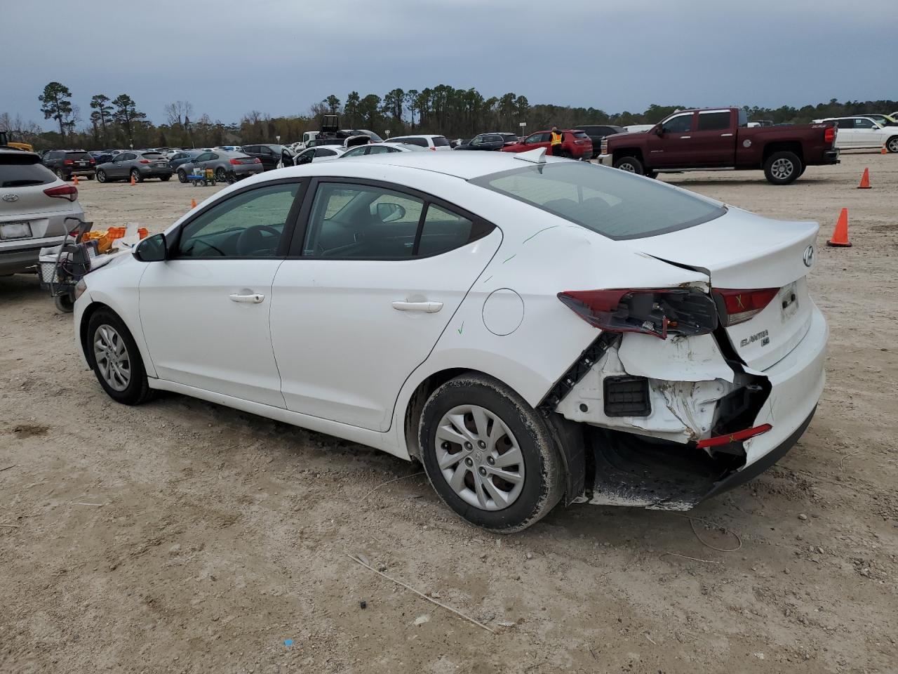 2018 Hyundai Elantra - Image 2
