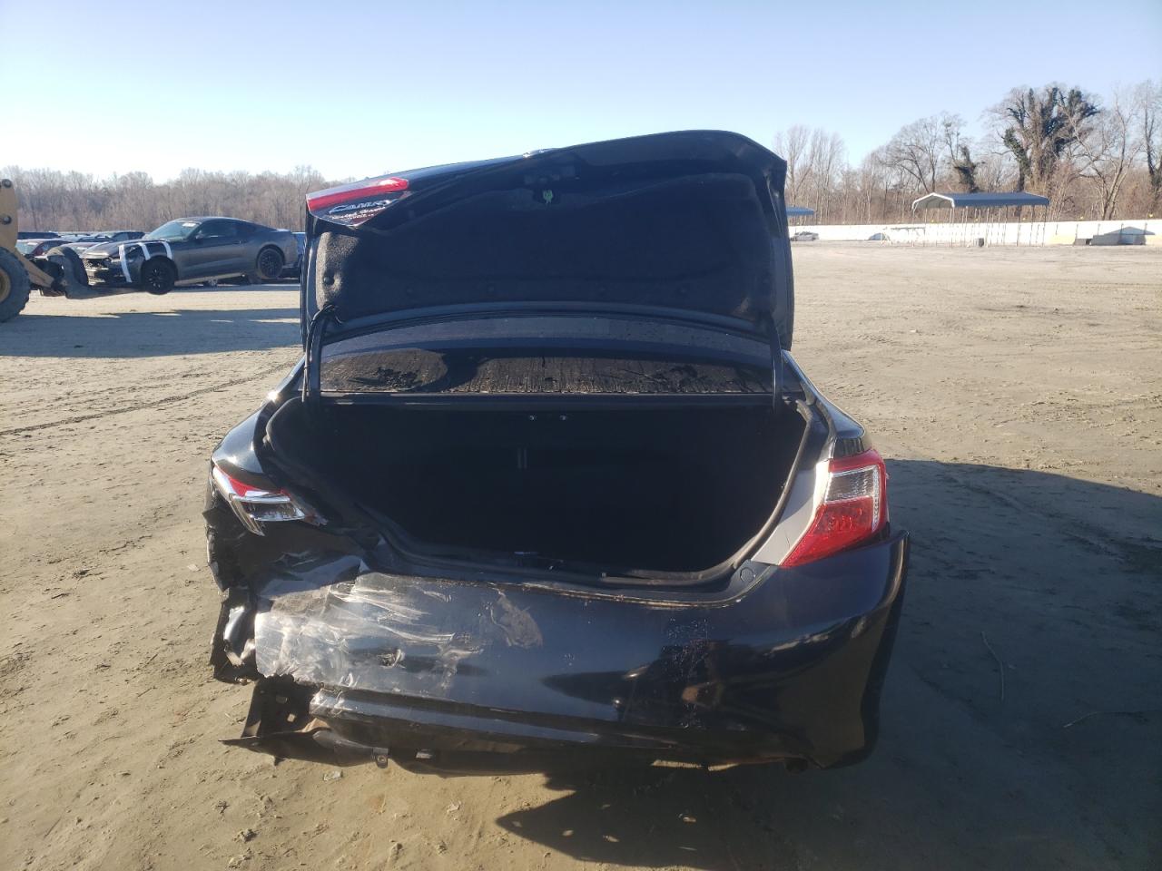 2014 Toyota Camry - Image 6
