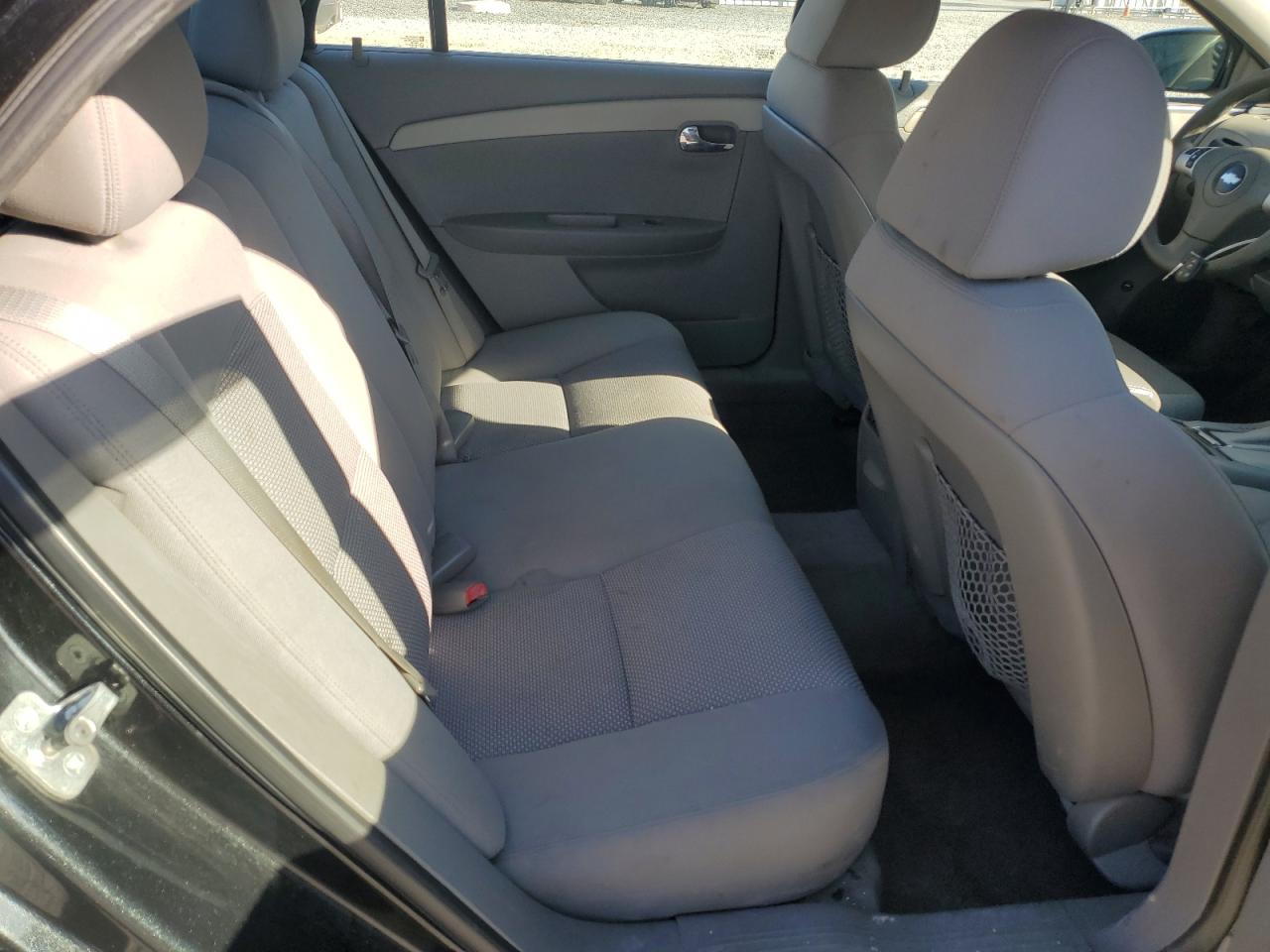 2010 Chevrolet Malibu - Image 11