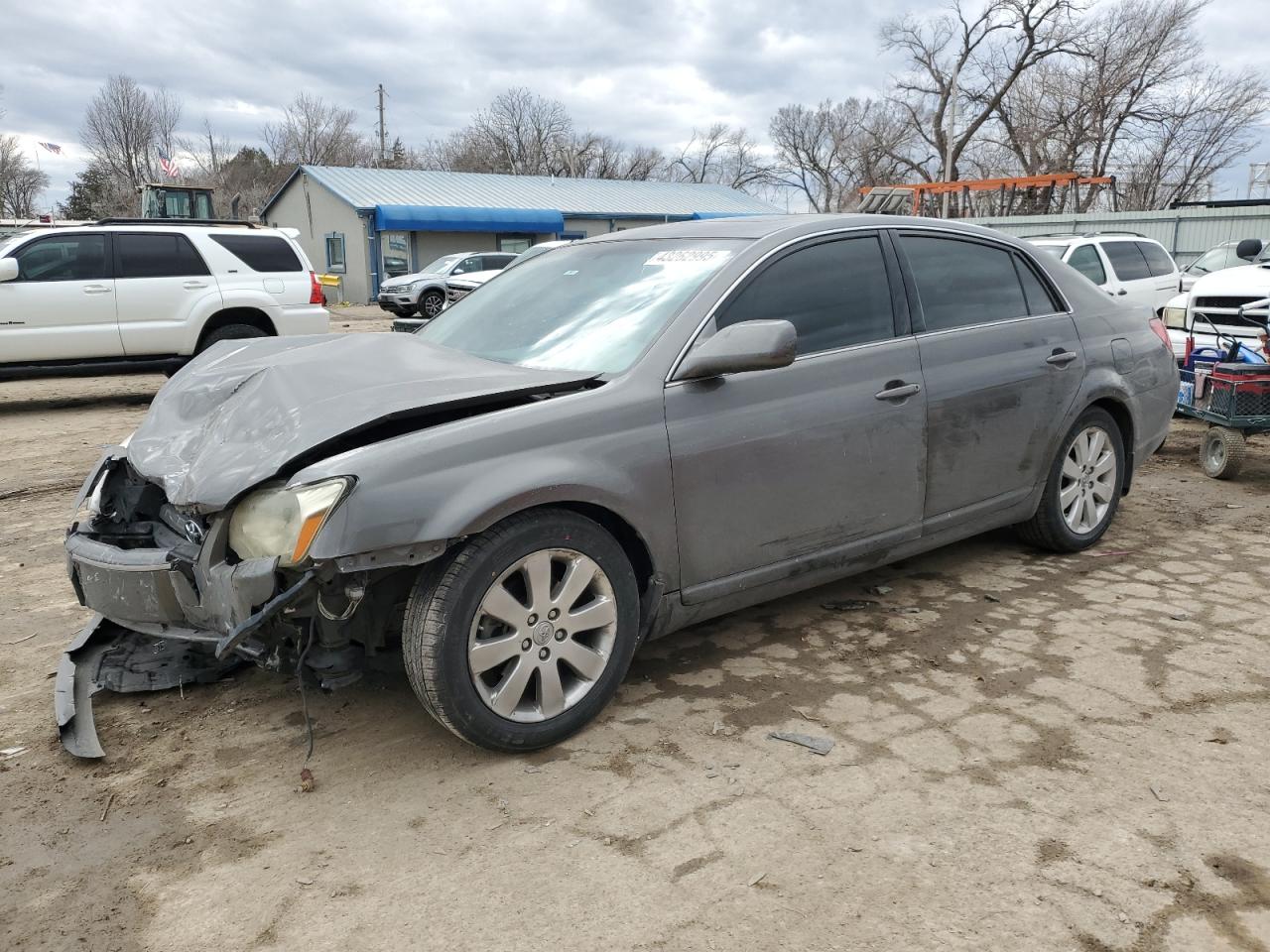 2007 Toyota Avalon - Image 1