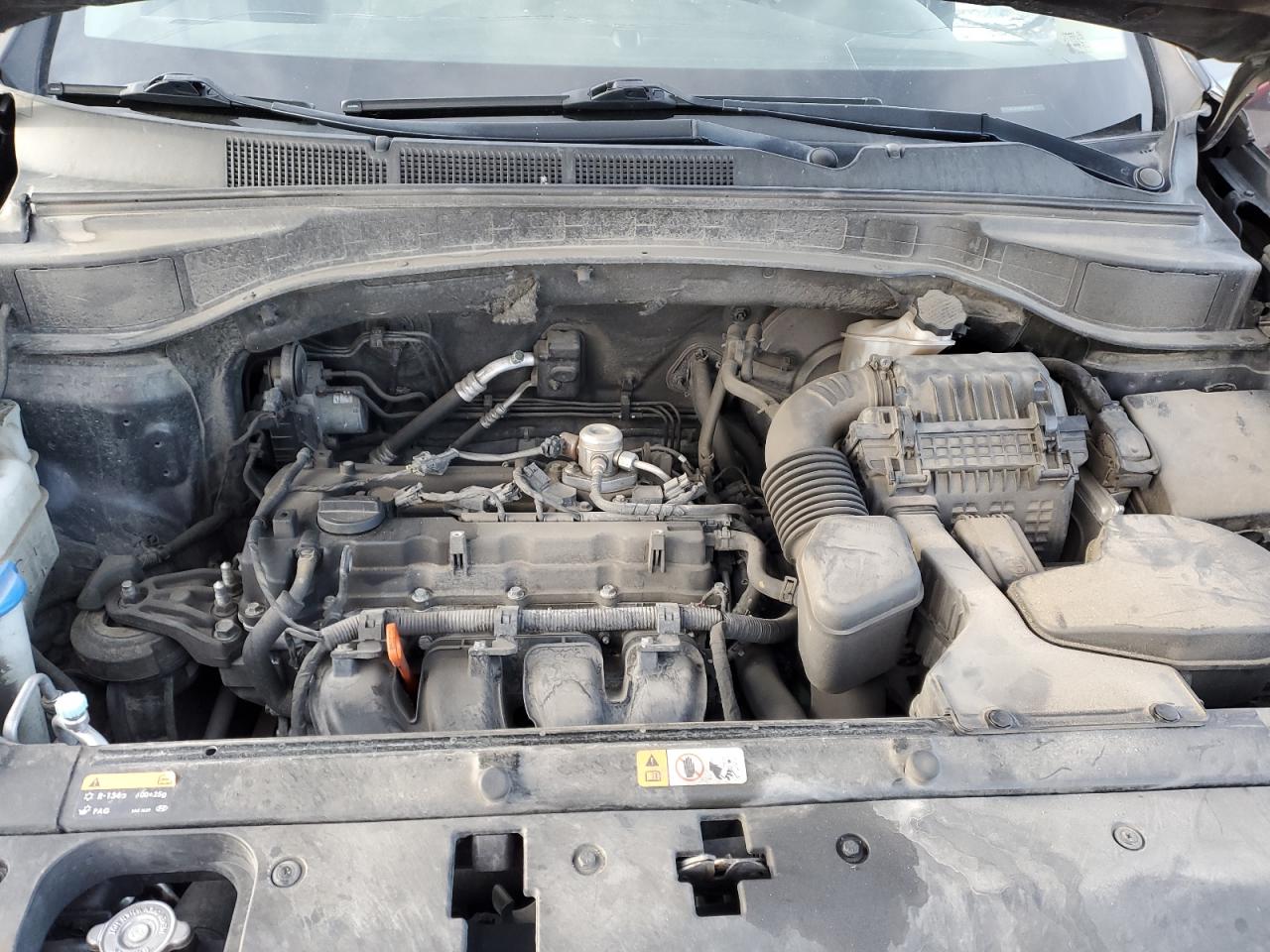 2013 Hyundai Santa Fe - Image 11