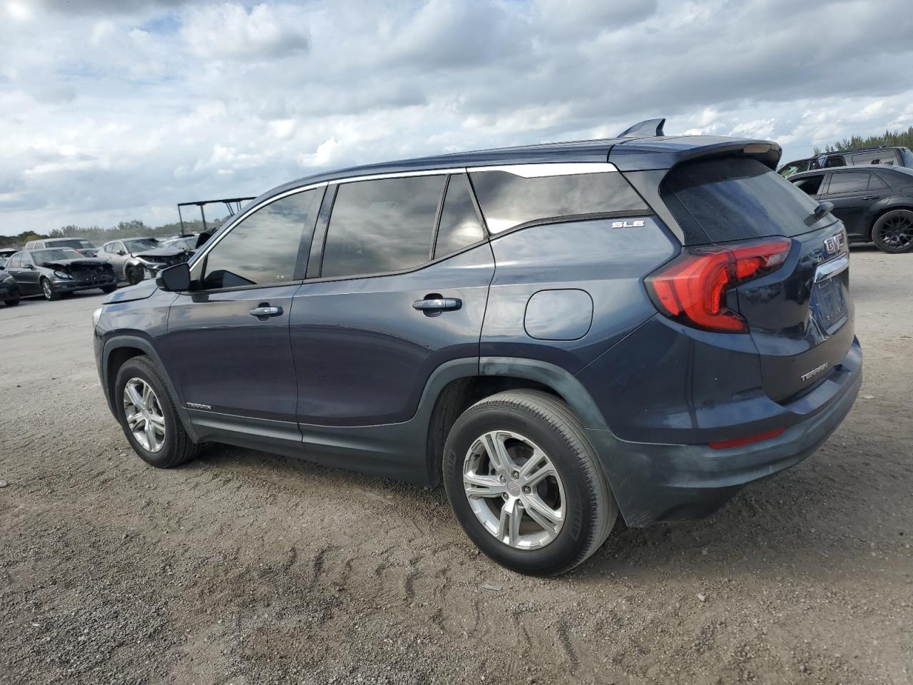 2019 GMC Terrain - Image 2