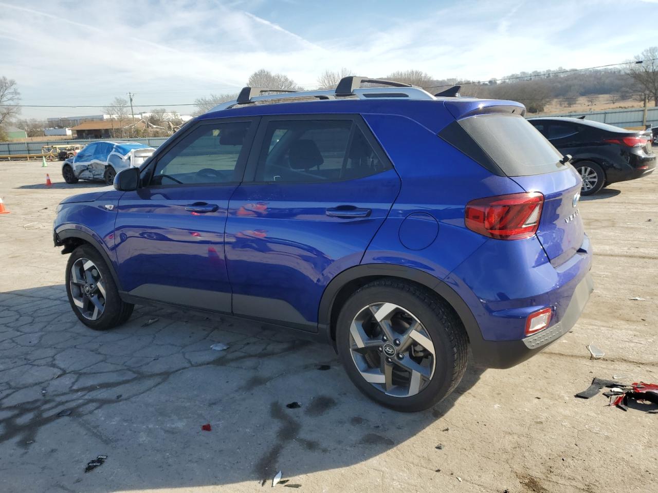 2022 Hyundai Venue - Image 2