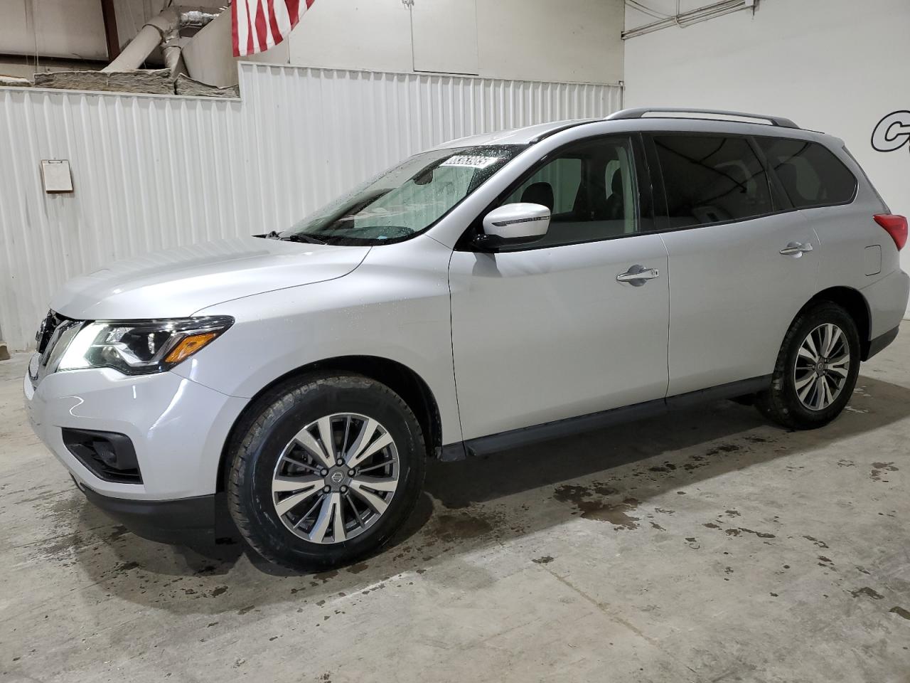 2019 Nissan Pathfinder - Image 1