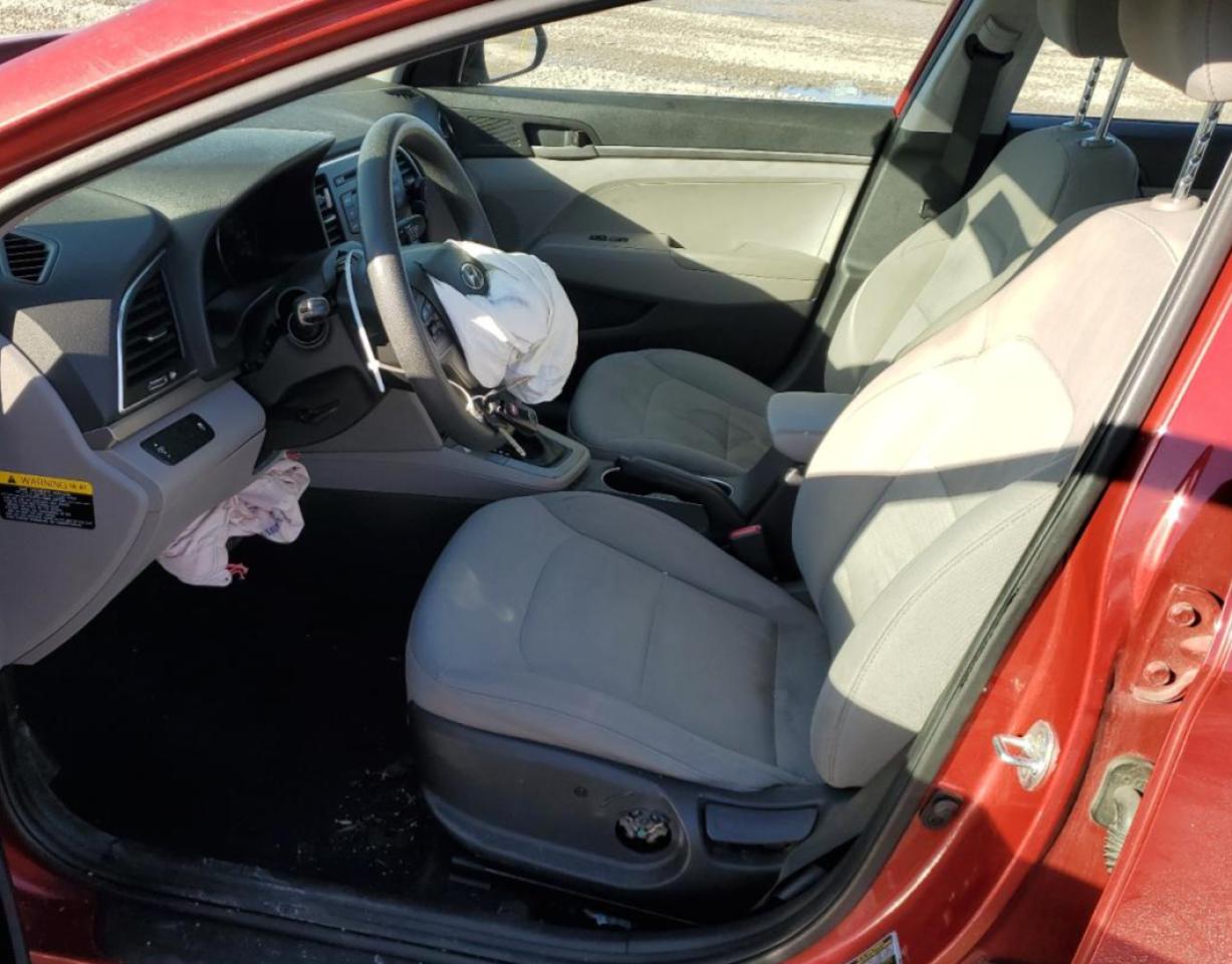 2017 Hyundai Elantra - Image 7