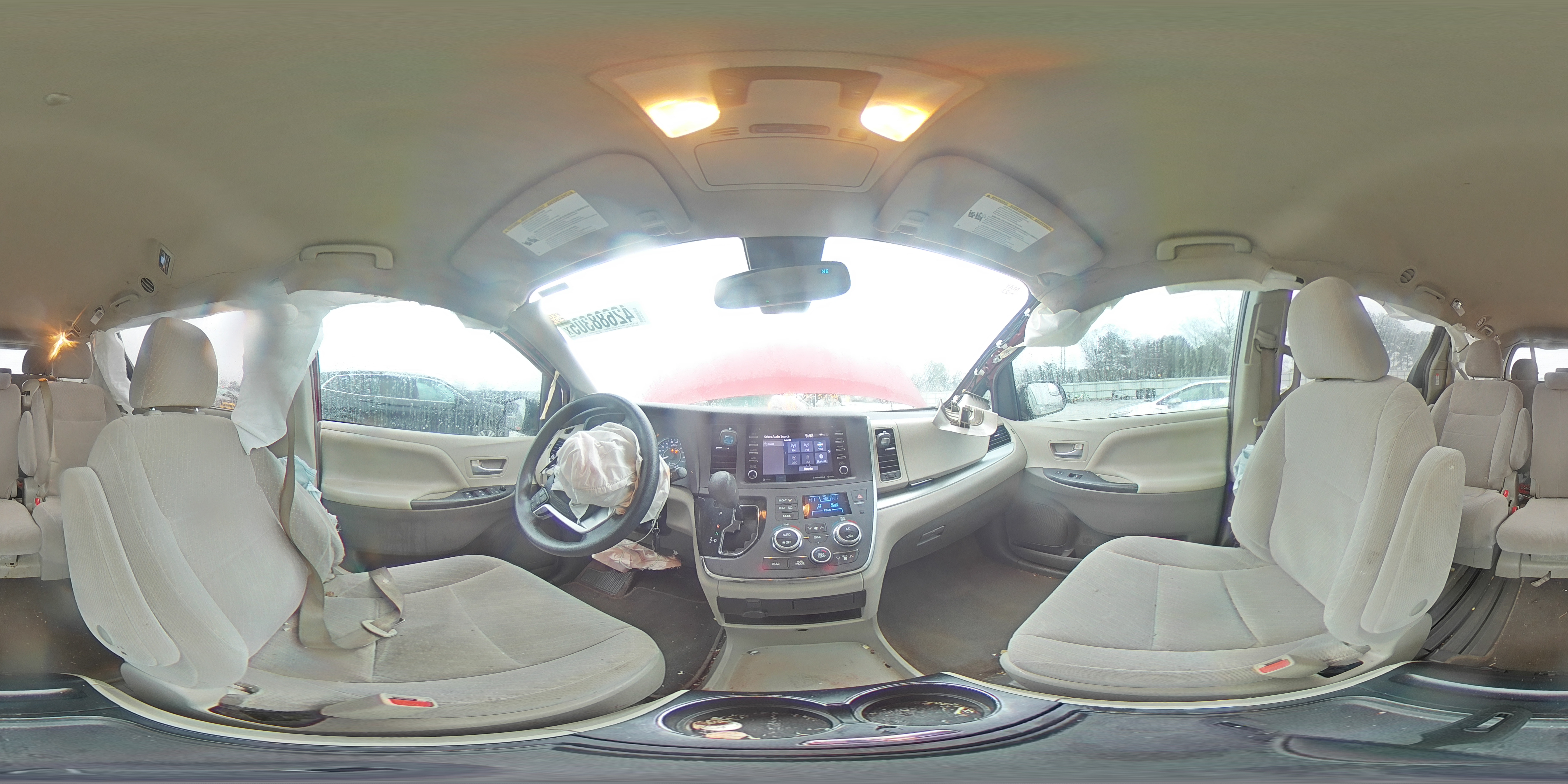 2018 Toyota Sienna - Image 13