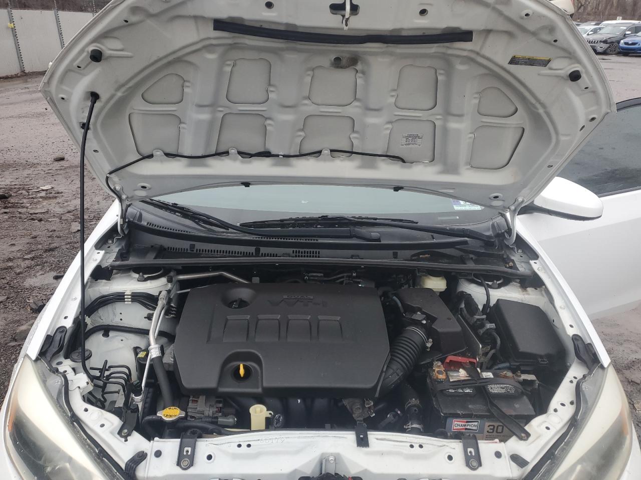 2015 Toyota Corolla - Image 11