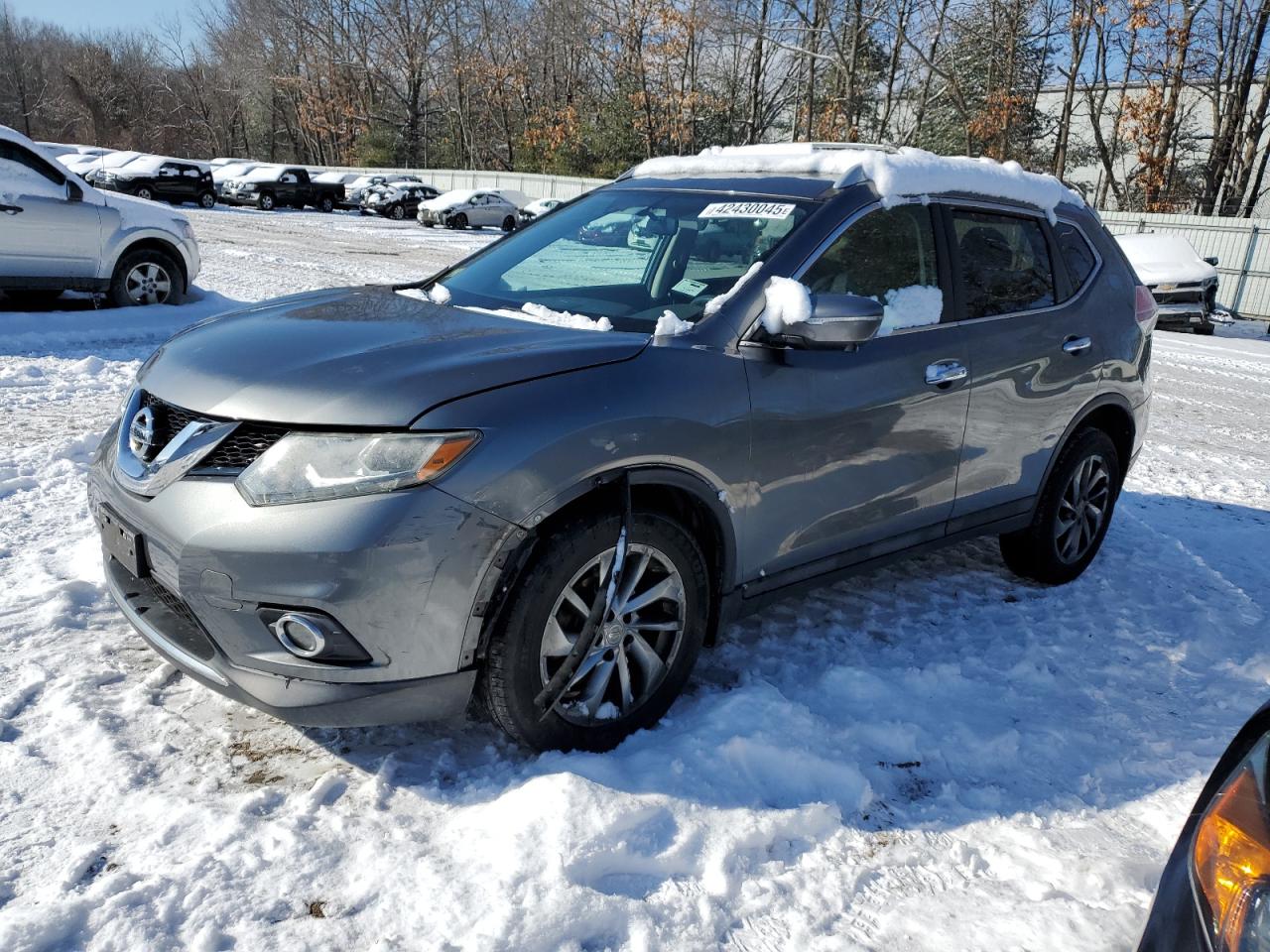2015 Nissan Rogue - Image 1
