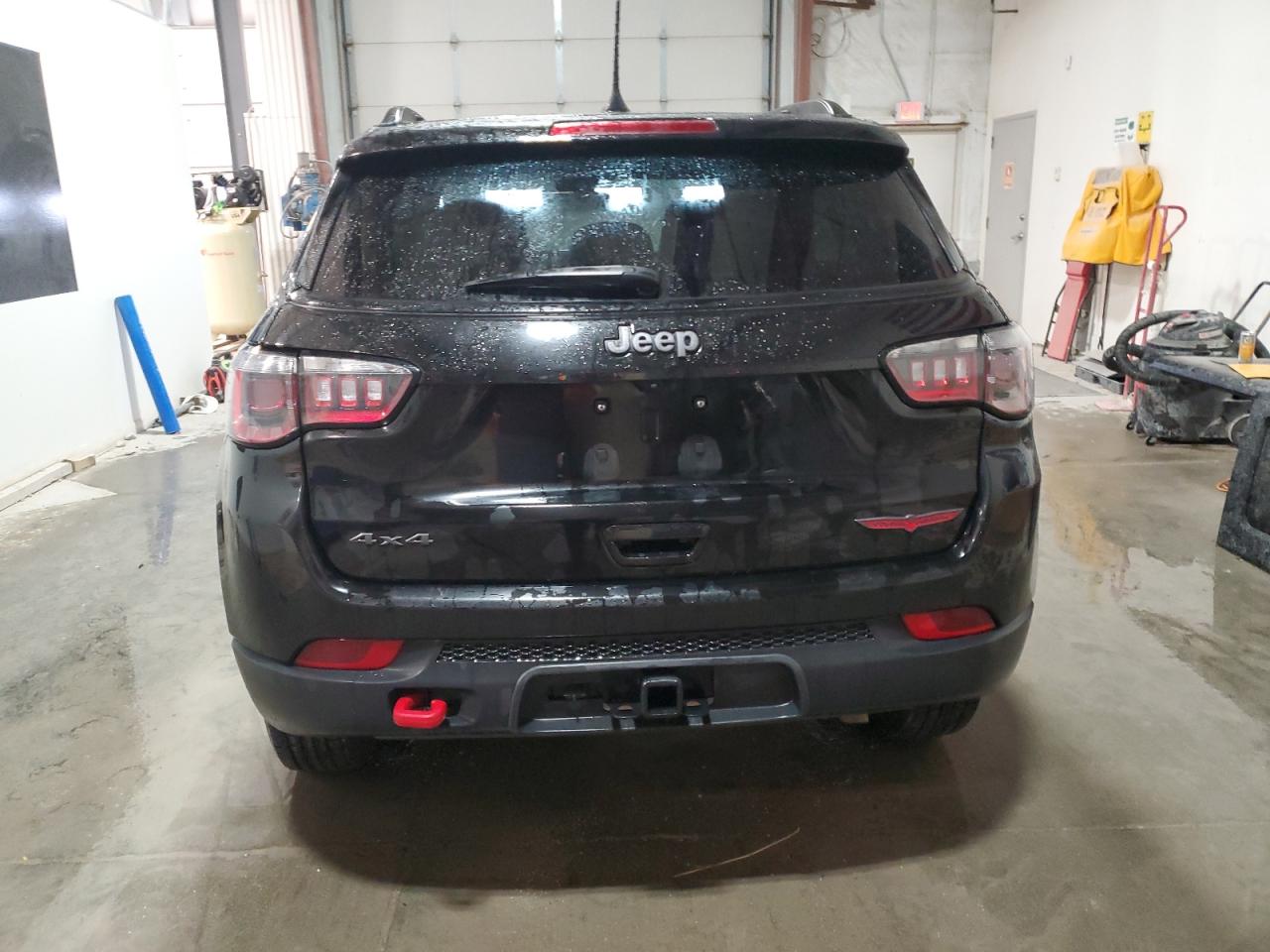 2022 Jeep Compass - Image 6