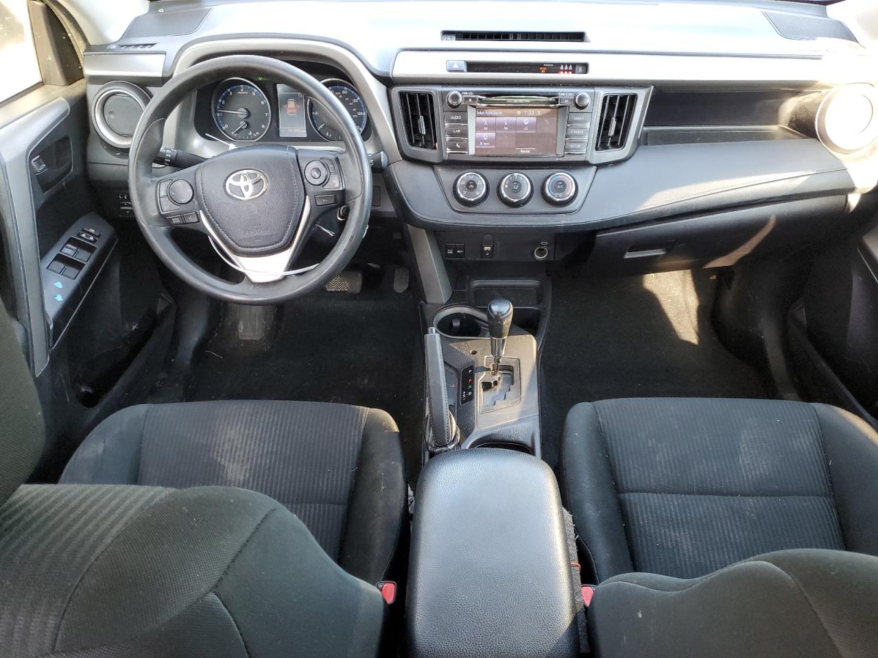 2018 Toyota RAV 4 - Image 8
