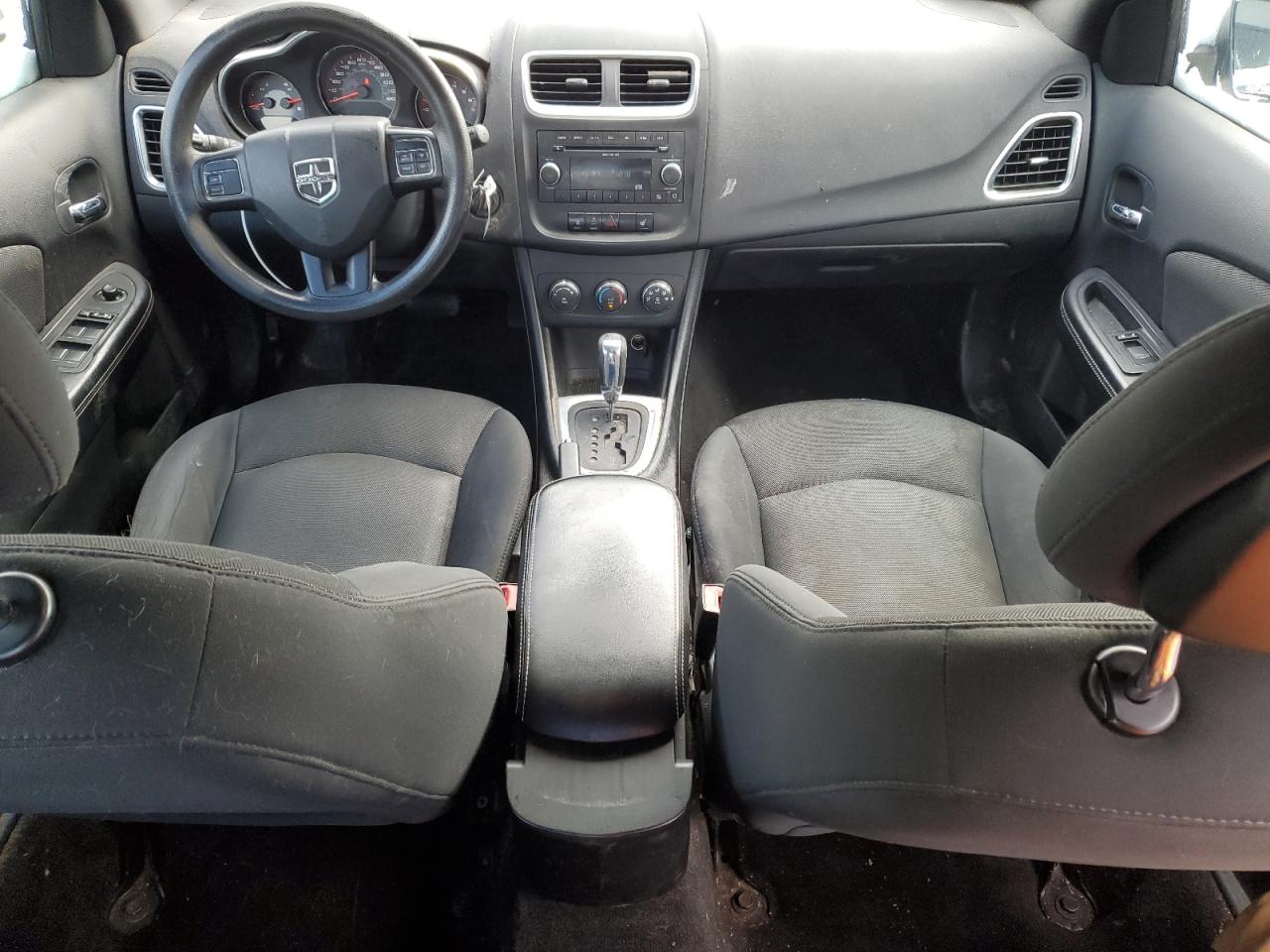2011 Dodge Avenger - Image 8