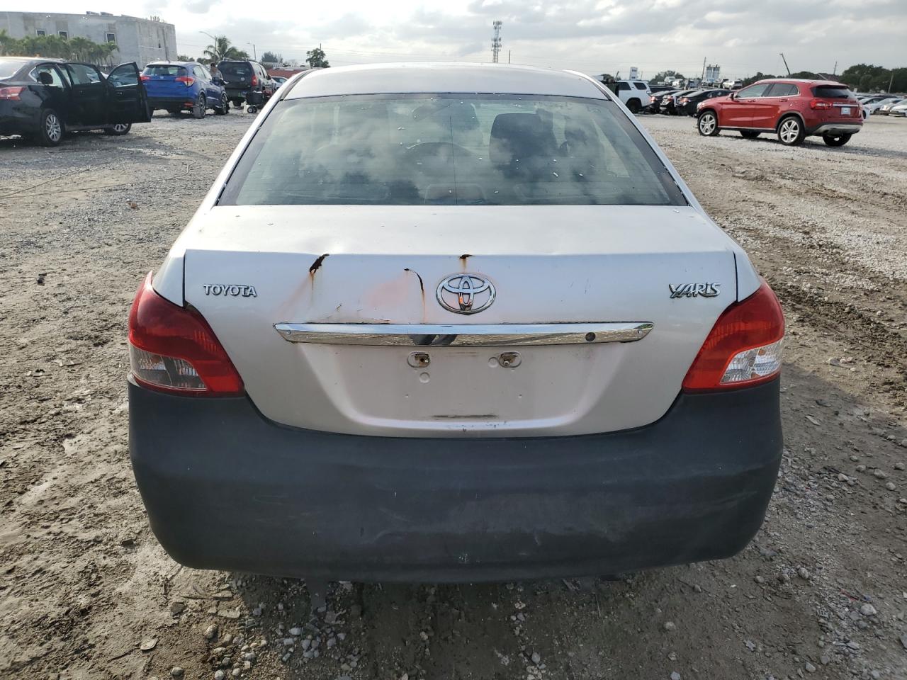 2007 Toyota Yaris - Image 6