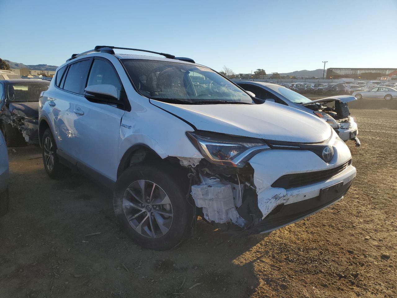 2018 Toyota RAV 4 - Image 4