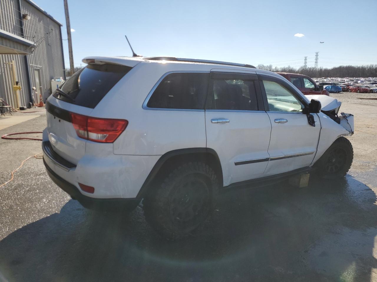 2013 Jeep Grand Cherokee - Image 3