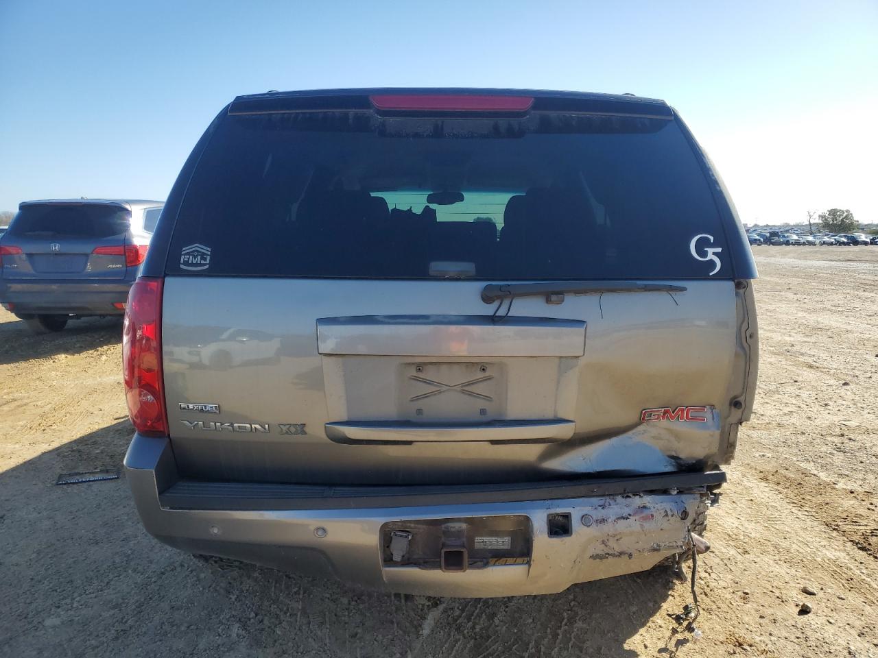 2007 GMC Yukon - Image 6