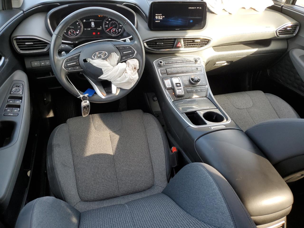 2023 Hyundai Santa Fe - Image 8
