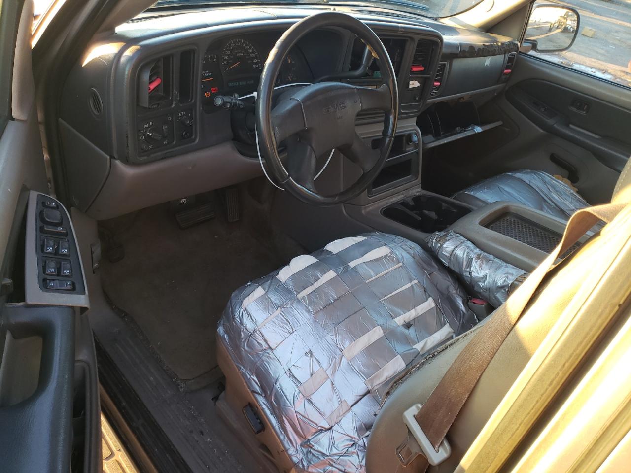 2003 GMC Yukon - Image 8