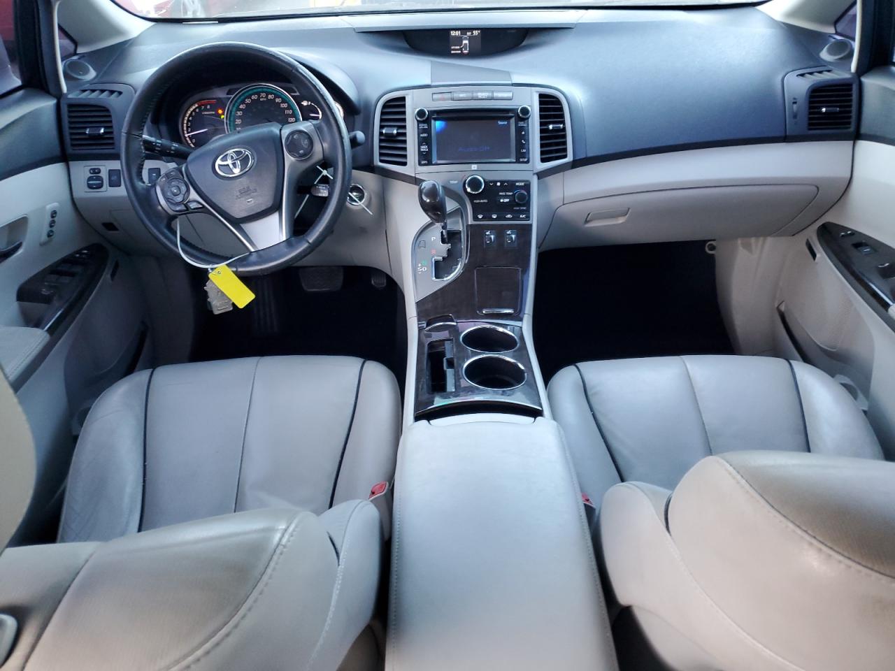 2013 Toyota Venza - Image 8