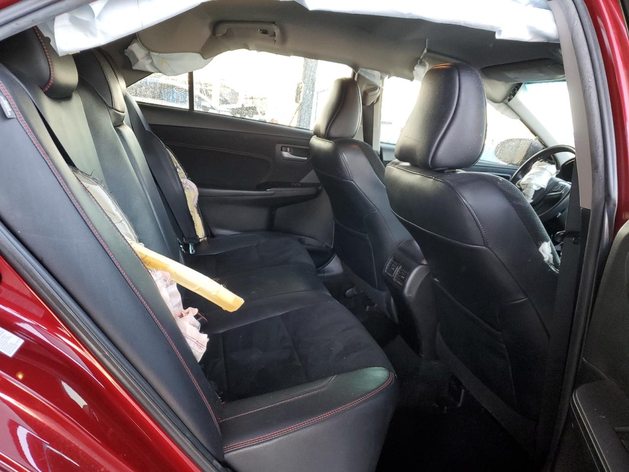 2015 Toyota Camry - Image 11