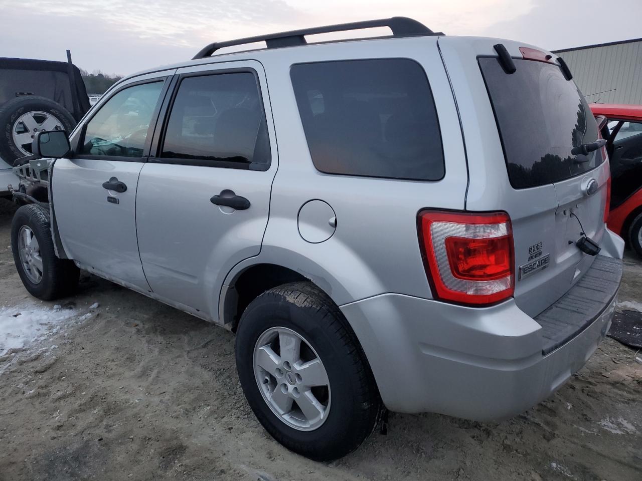 2011 Ford Escape - Image 2