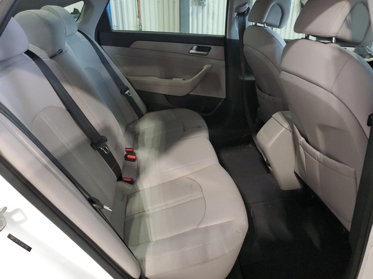 2015 Hyundai Sonata - Image 10