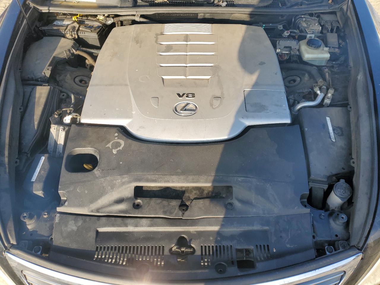 2007 Lexus LS - Image 11