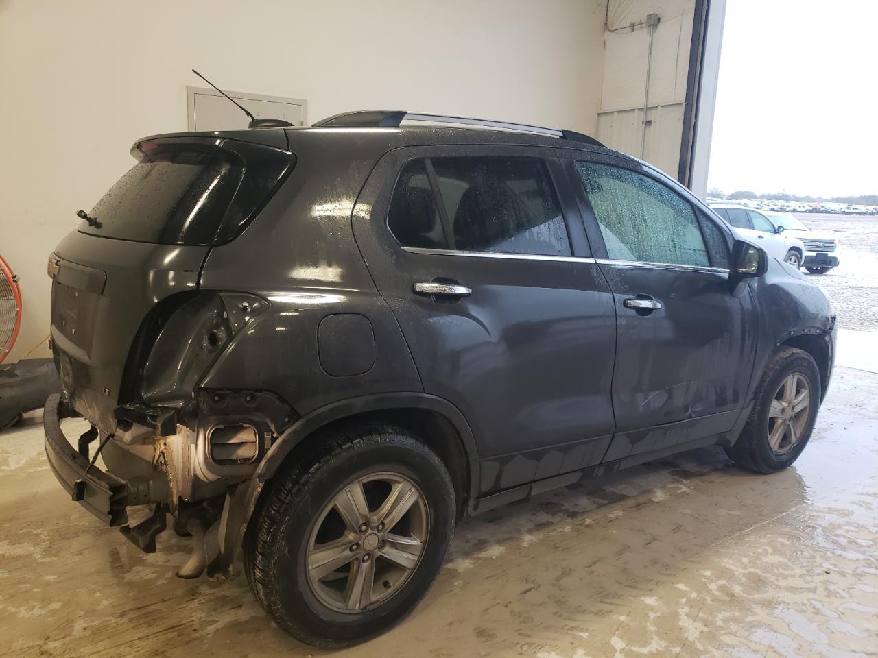 2019 Chevrolet Trax - Image 3