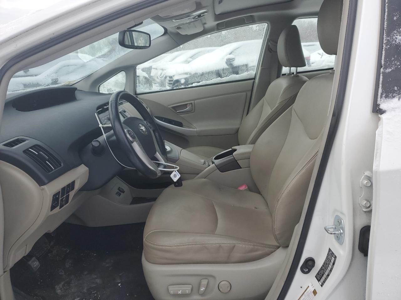 2012 Toyota Prius - Image 7