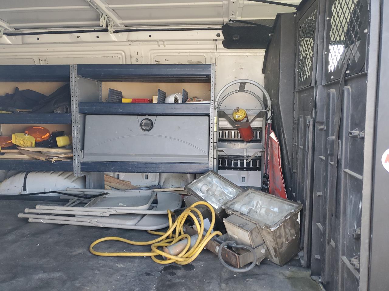 2010 Ford Econoline - Image 11