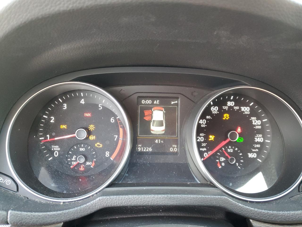 2017 Volkswagen Passat - Image 9