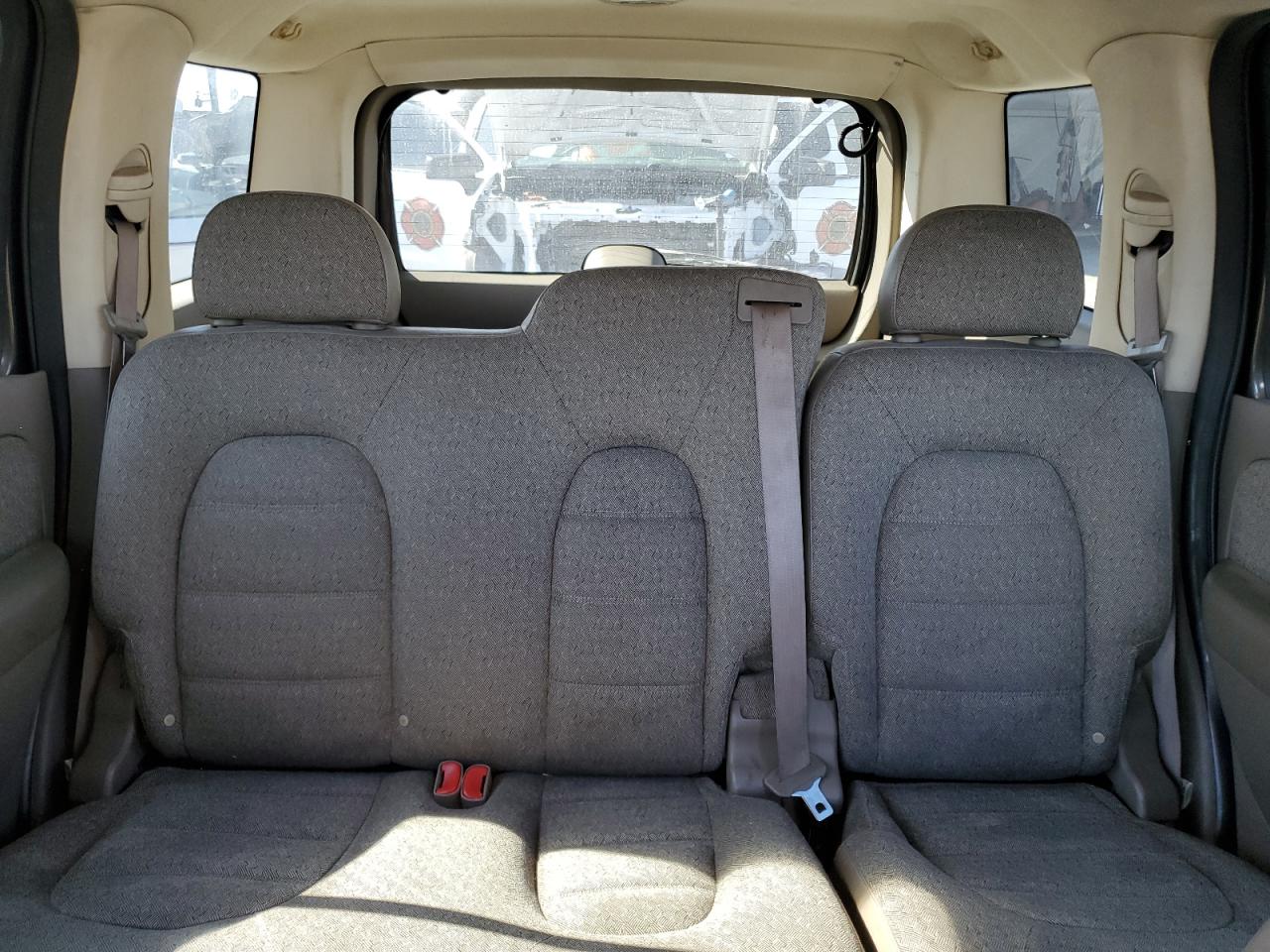 2005 Ford Explorer - Image 10