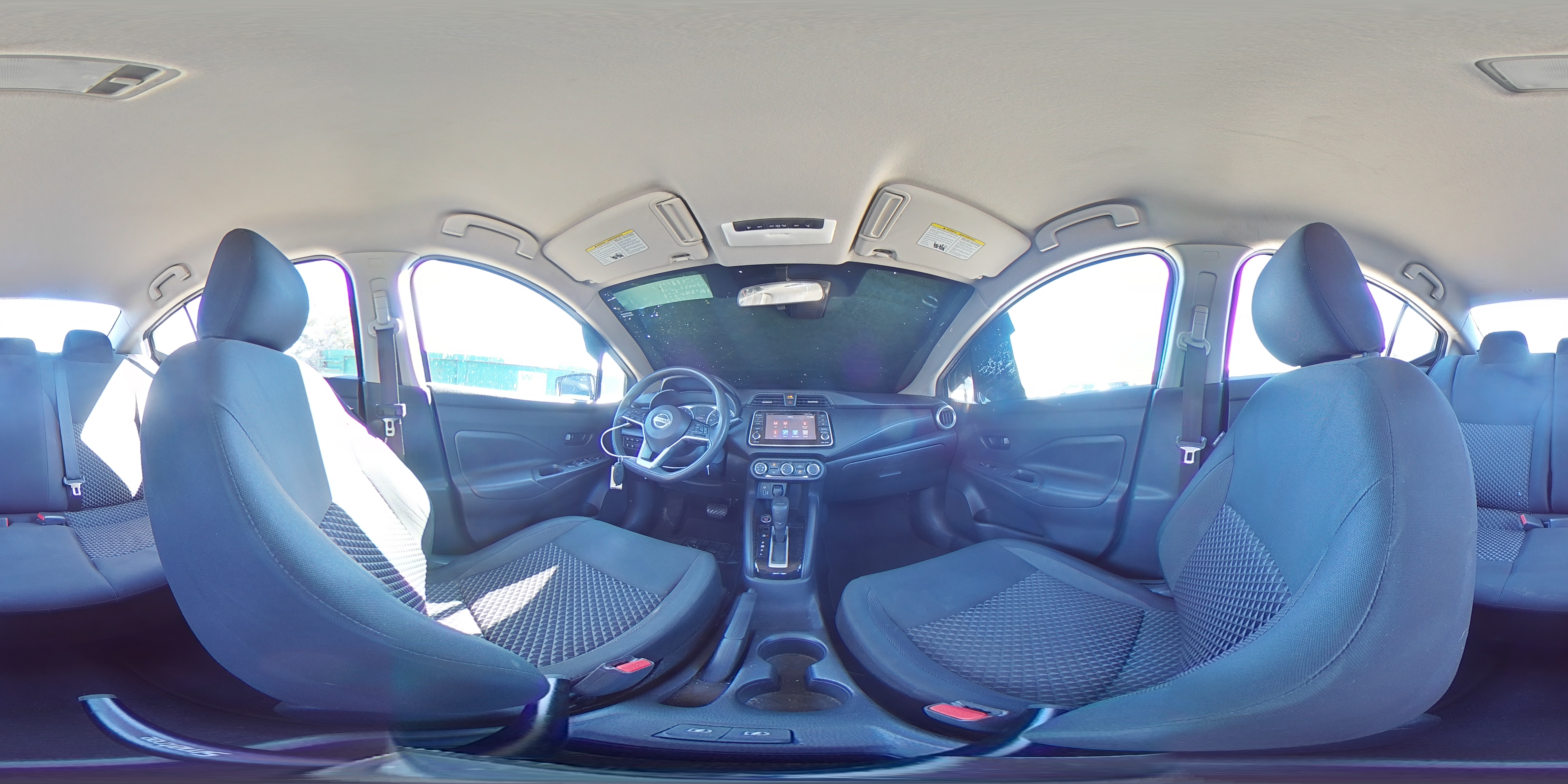 2020 Nissan Versa - Image 14