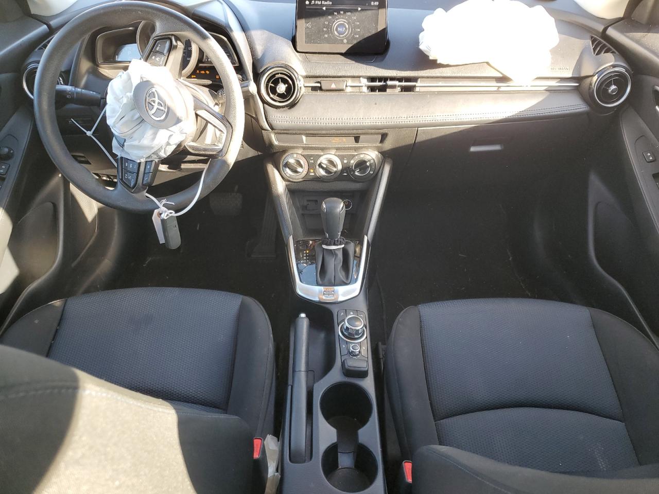 2019 Toyota Yaris - Image 8