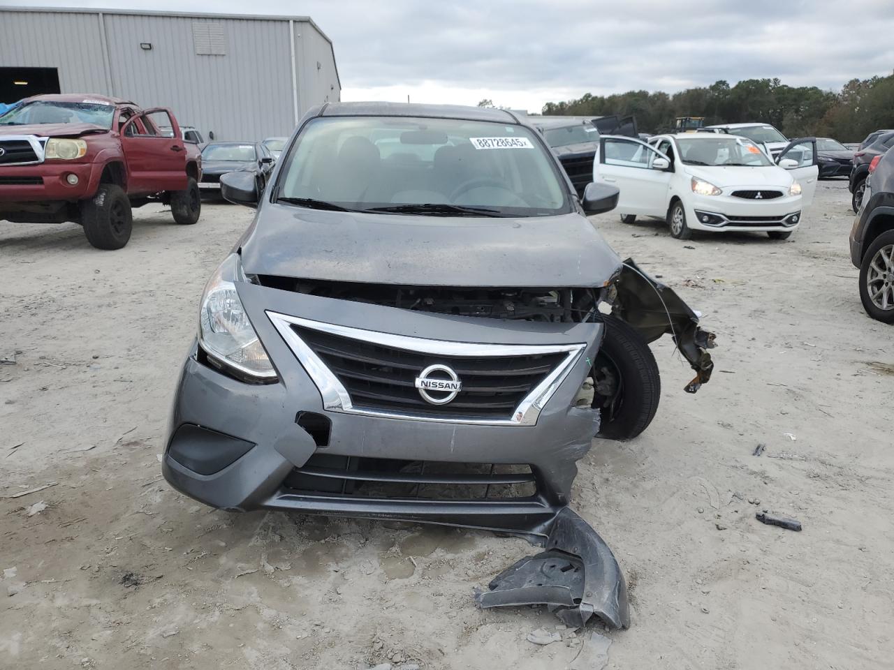 2018 Nissan Versa - Image 5