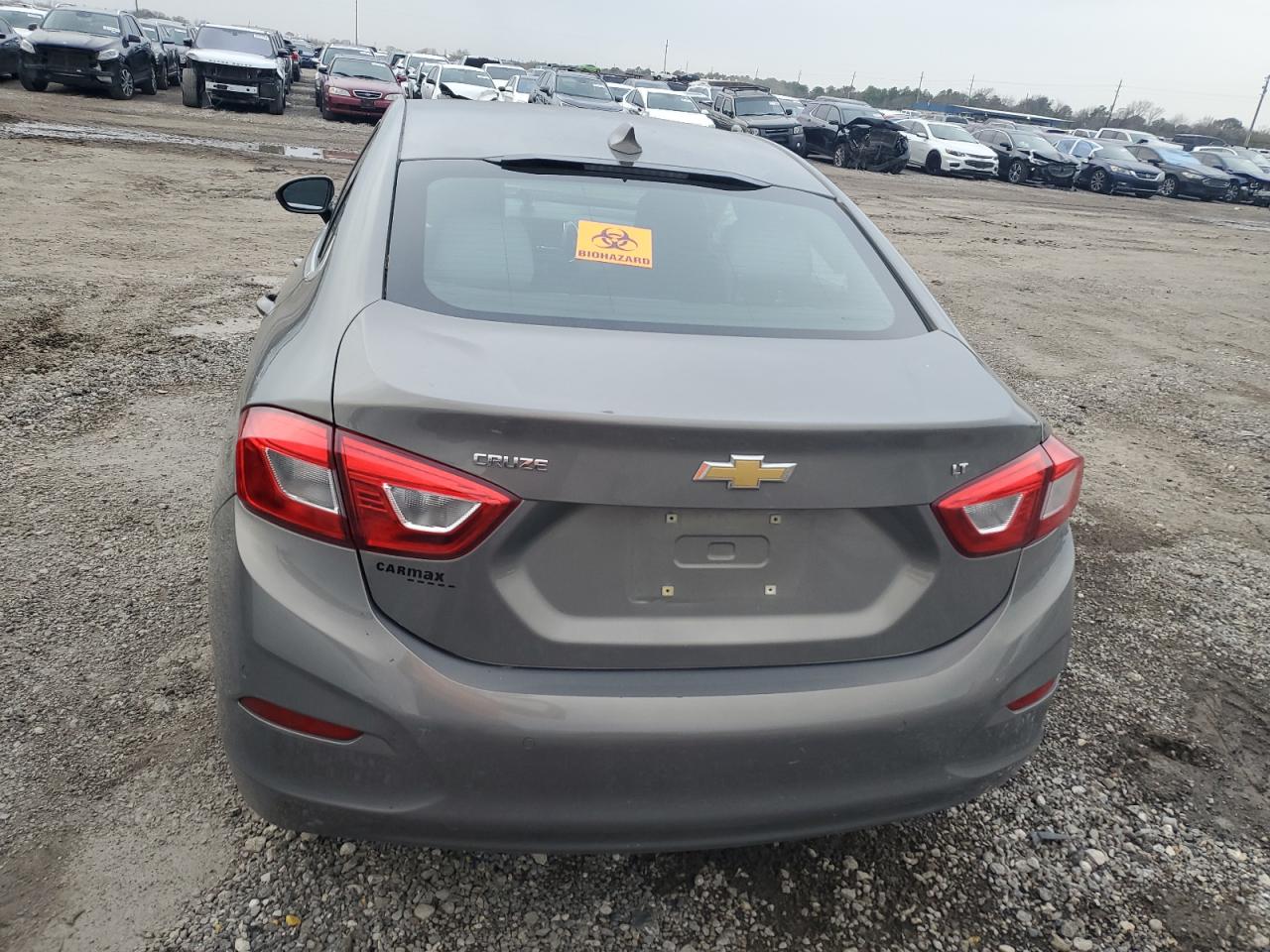 VIN 1G1BE5SM1K7124787 2019 CHEVROLET CRUZE no.6