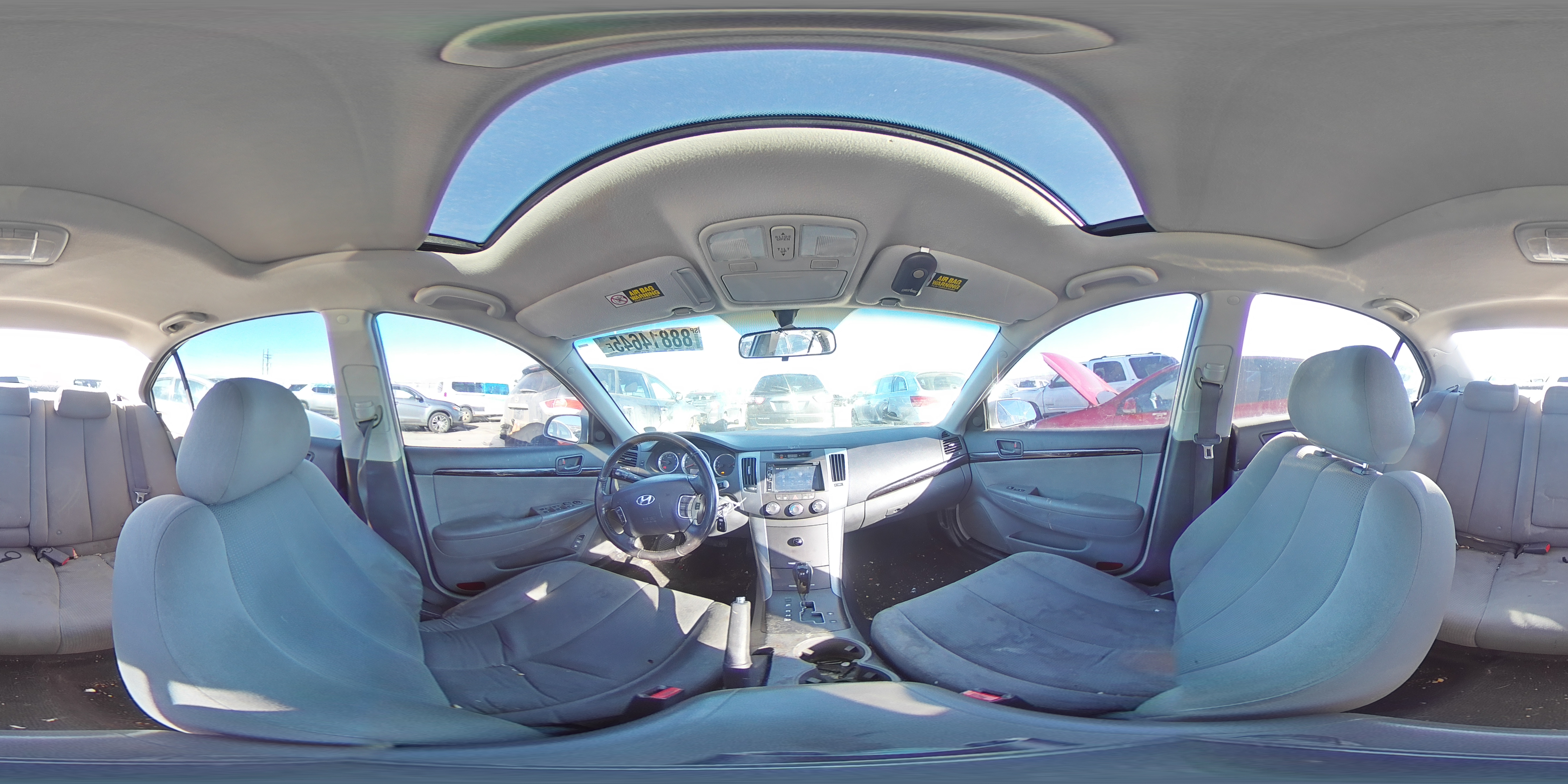 2009 Hyundai Sonata - Image 13