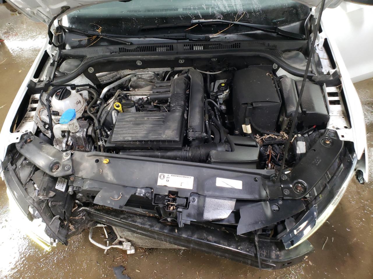 2017 Volkswagen Jetta - Image 11