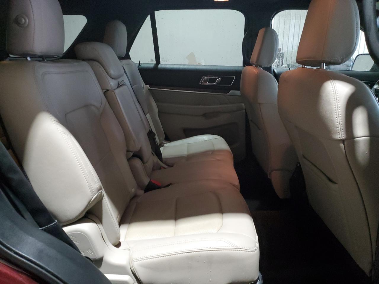 2018 Ford Explorer - Image 11