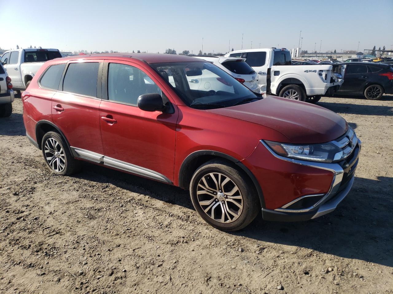 2018 Mitsubishi Outlander - Image 4