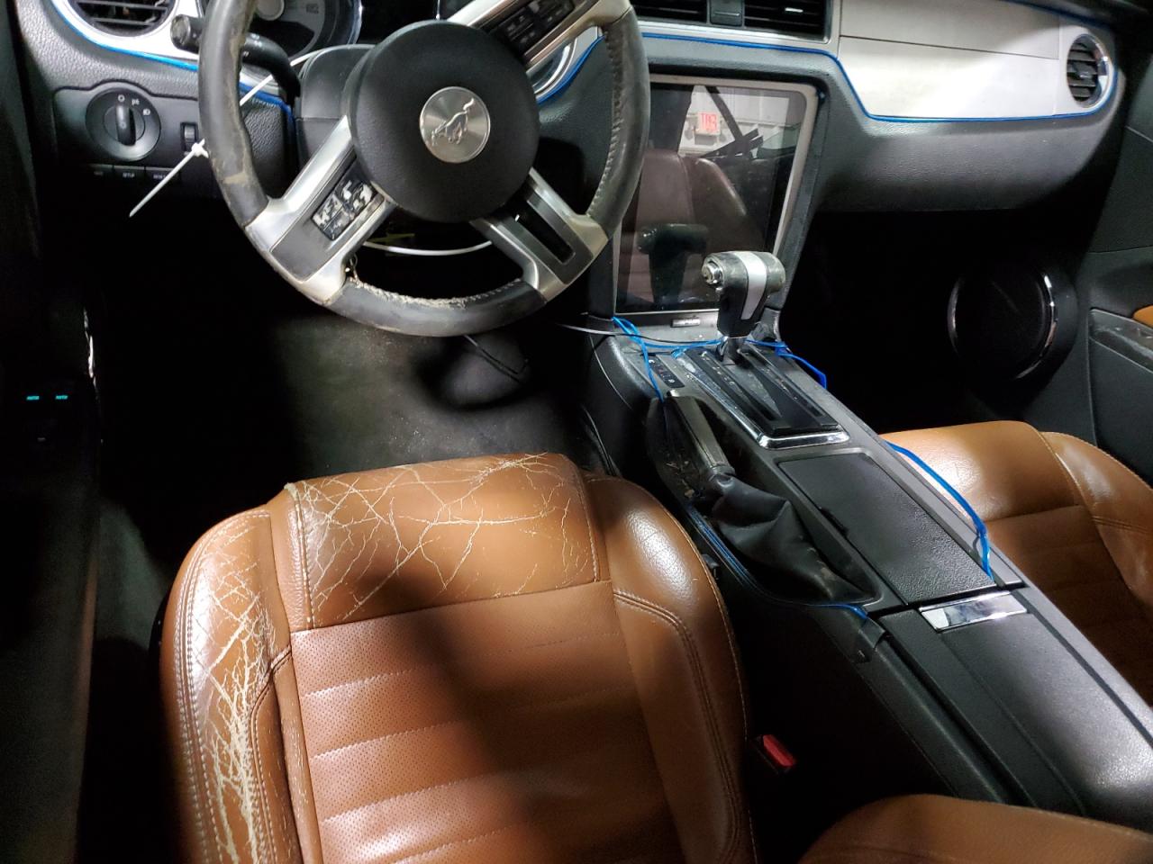 2011 Ford Mustang - Image 8