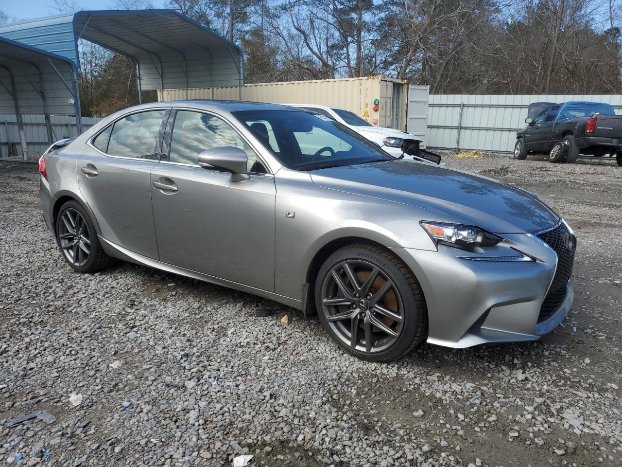 2016 Lexus IS - Image 4