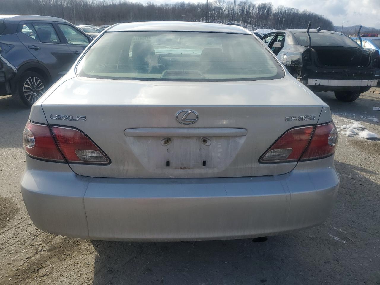 2004 Lexus ES - Image 6