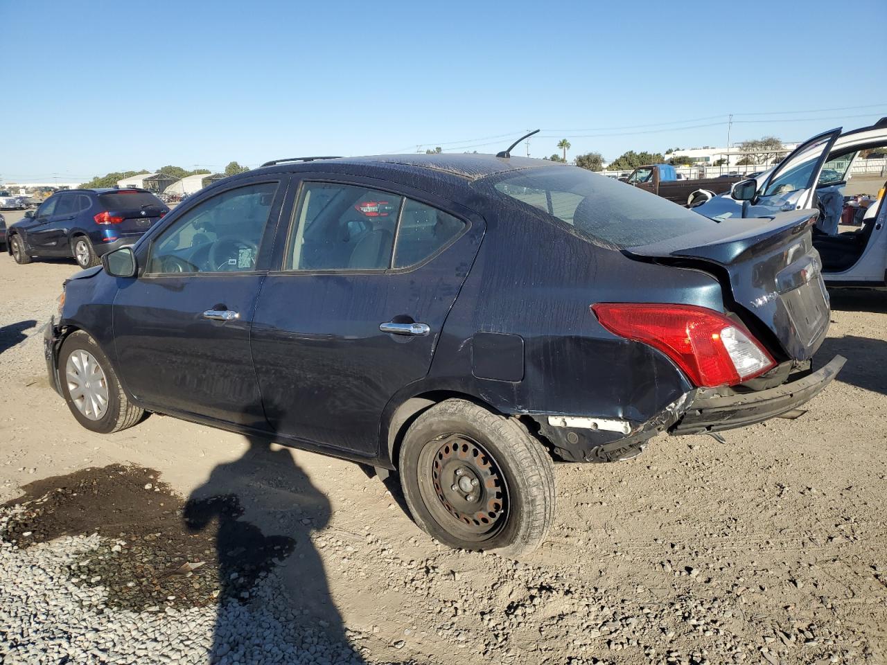 VIN 3N1CN7AP4FL837660 2015 NISSAN VERSA no.2