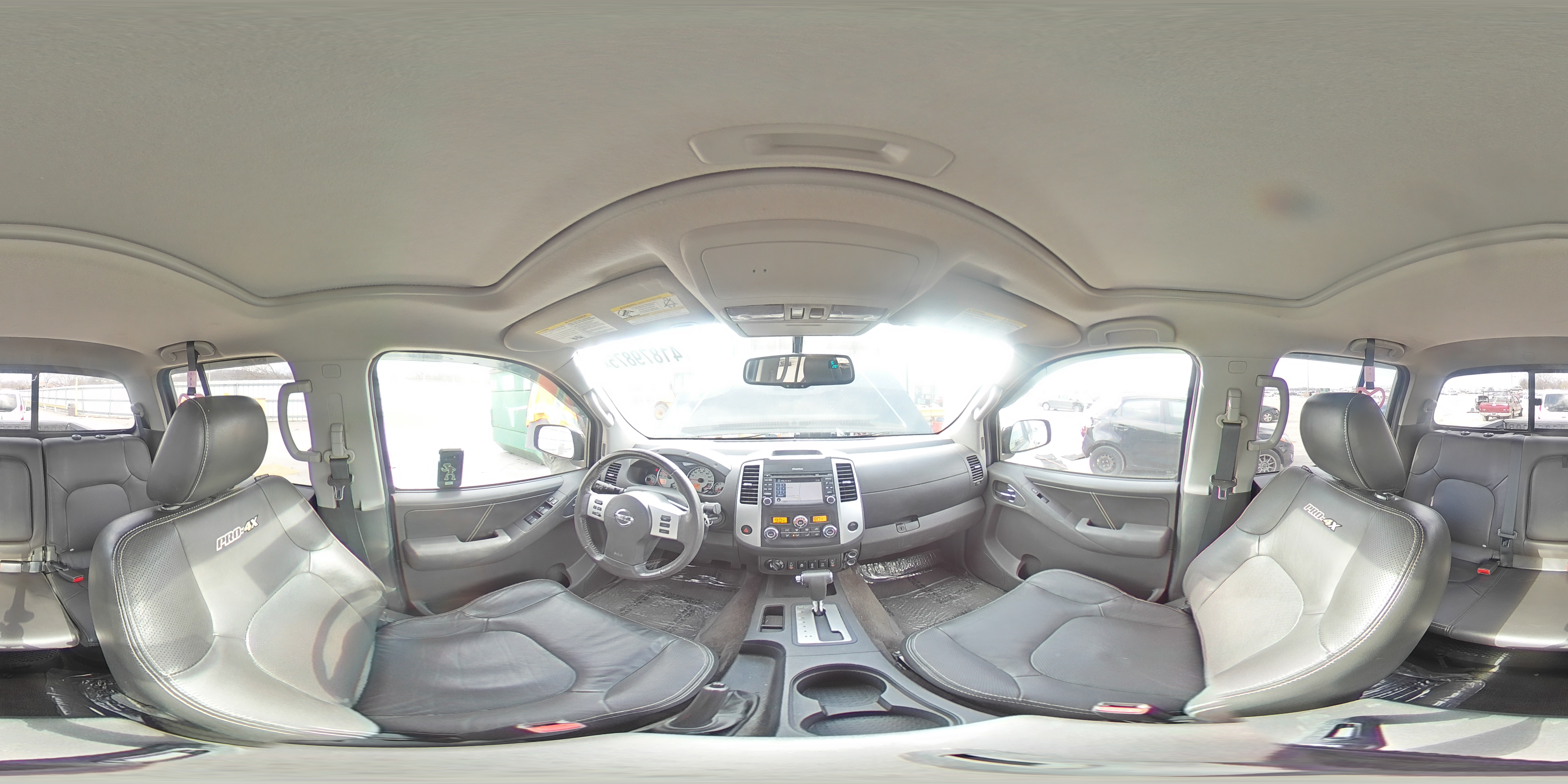 2014 Nissan Navara (Frontier) - Image 14