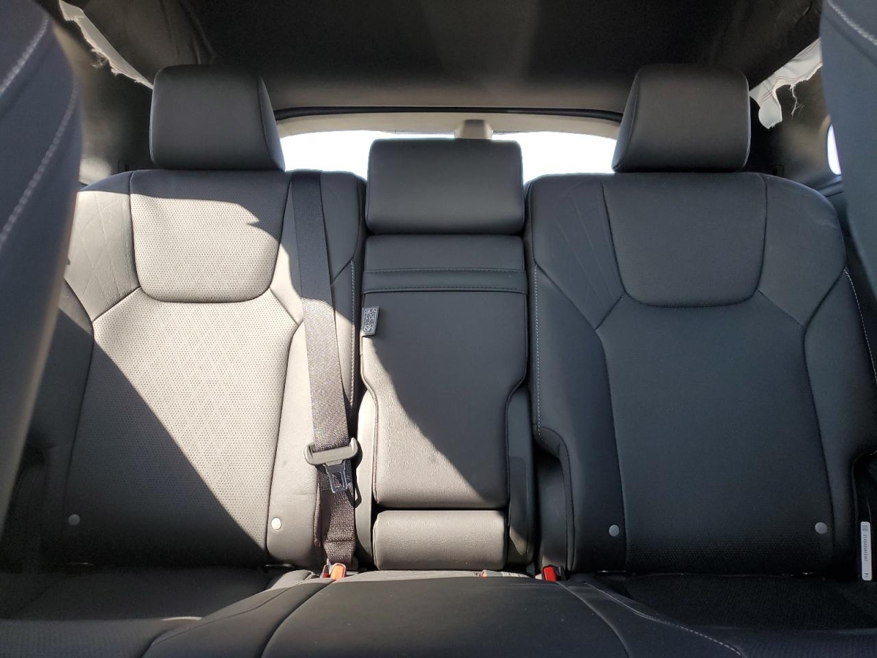 2023 Lexus RX - Image 10