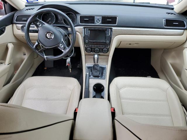  VOLKSWAGEN PASSAT 2016 Красный