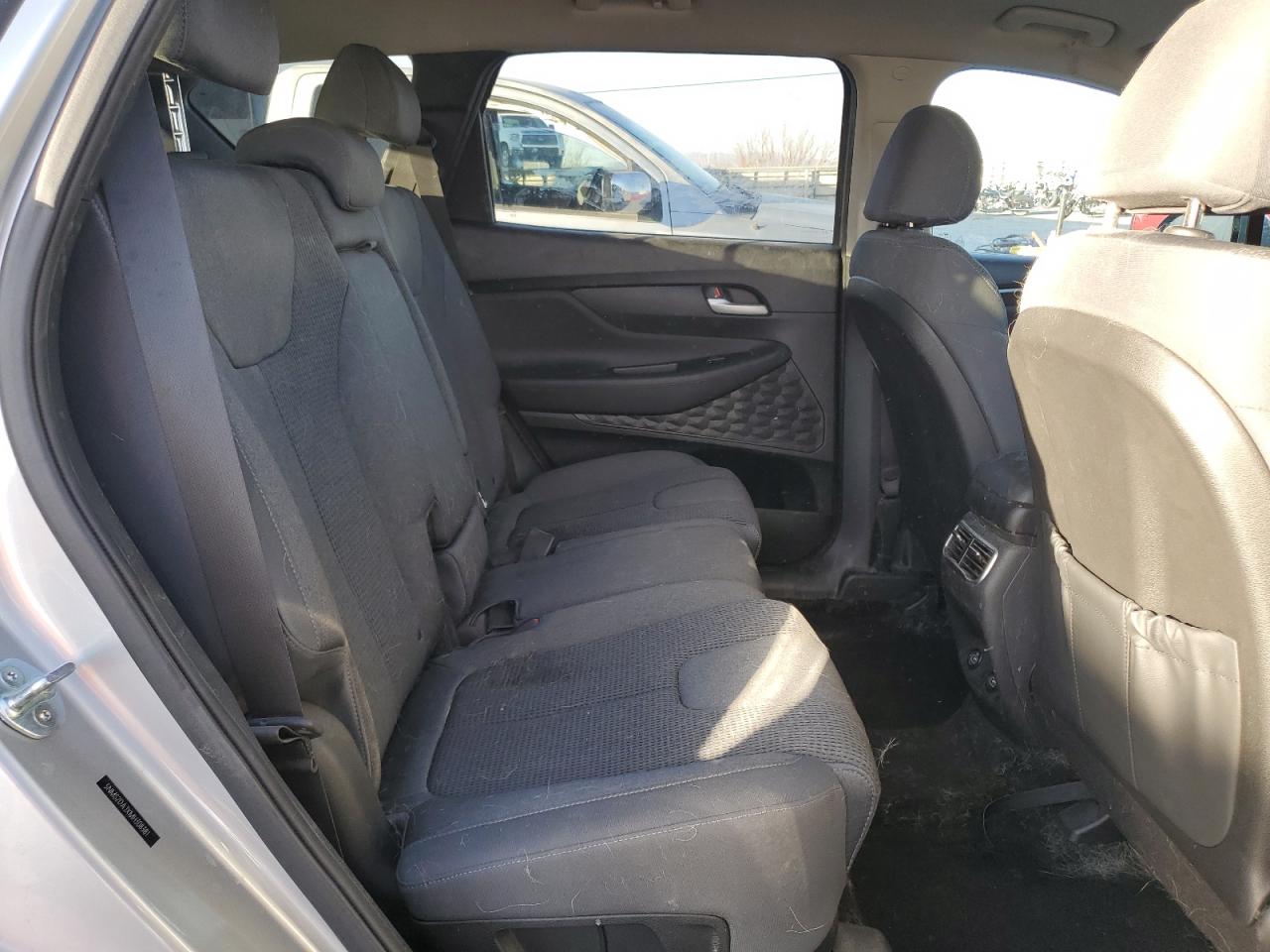 2021 Hyundai Santa Fe - Image 11