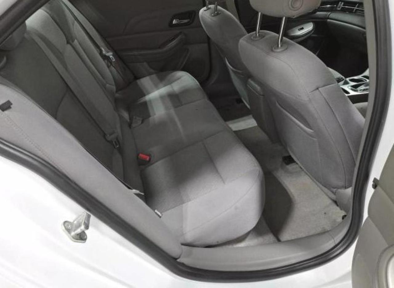 2015 Chevrolet Malibu - Image 6