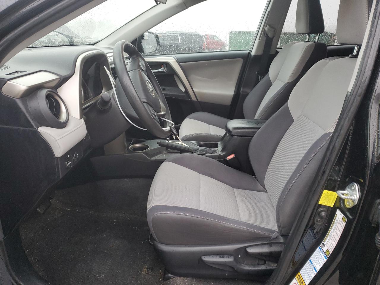 2015 Toyota RAV 4 - Image 7